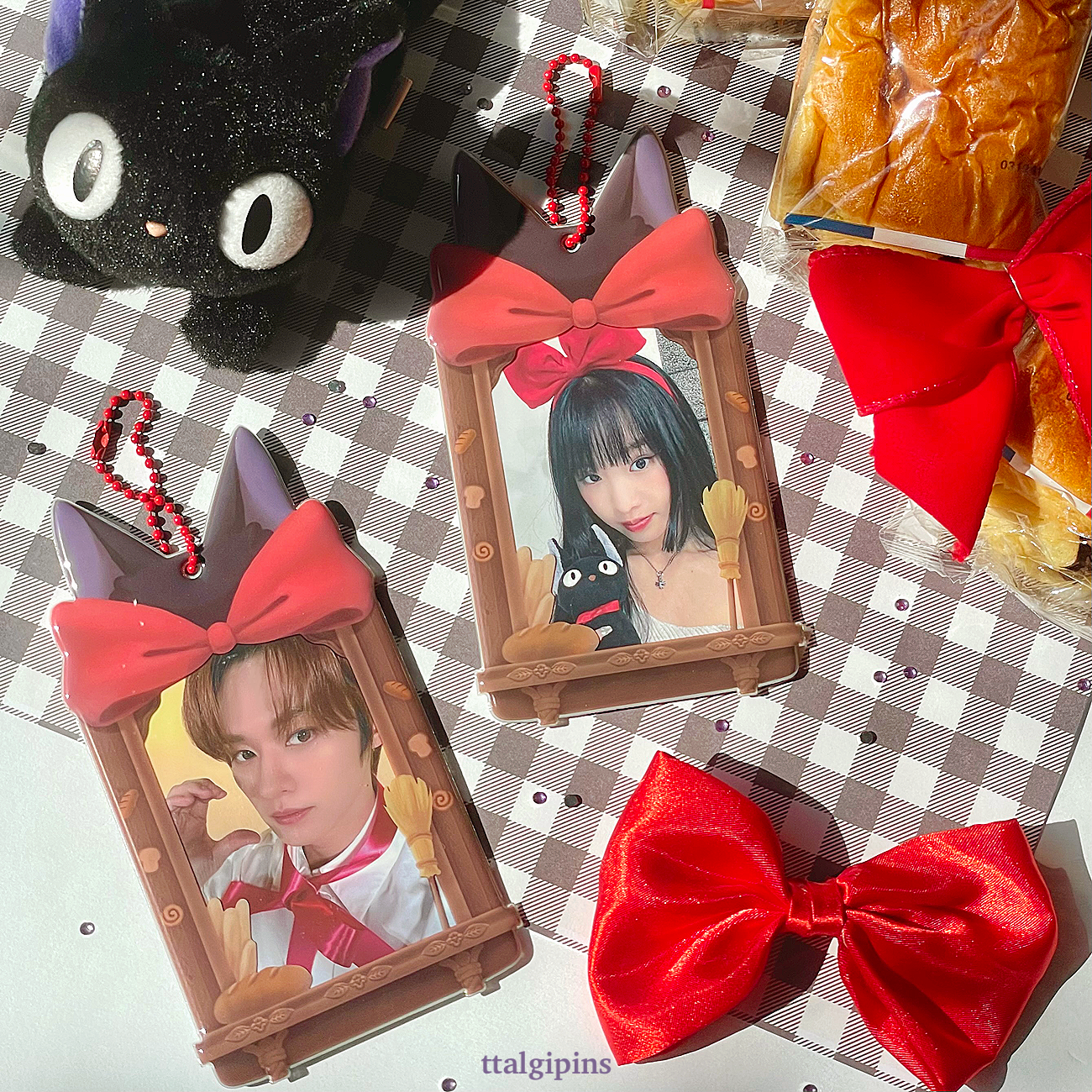 Kiki’s 魔女の宅急便 'idol’s delivery service' Photocard Holder