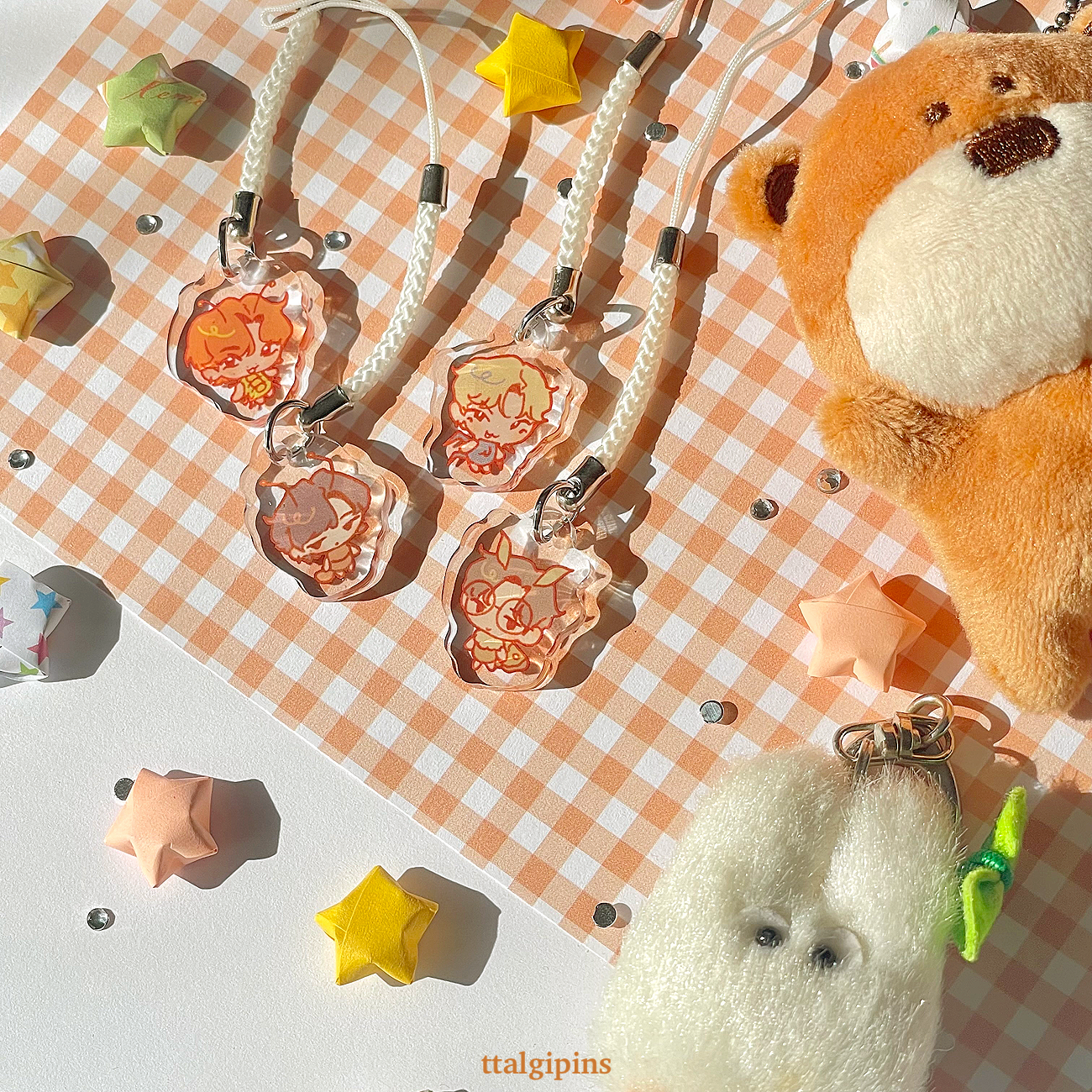 Seventeen ‘BUG-TEEN!’ Blind Bag Keychains & Charms